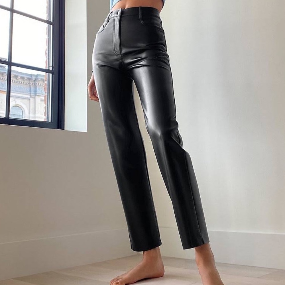 Aritzia Melina Pant - Black - Size 8